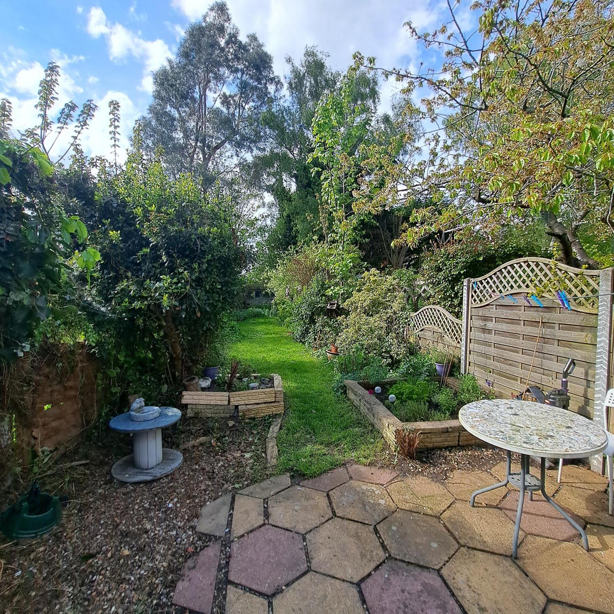Generous 3 Bed In The Heart Of The Village ハンティンドン エクステリア 写真