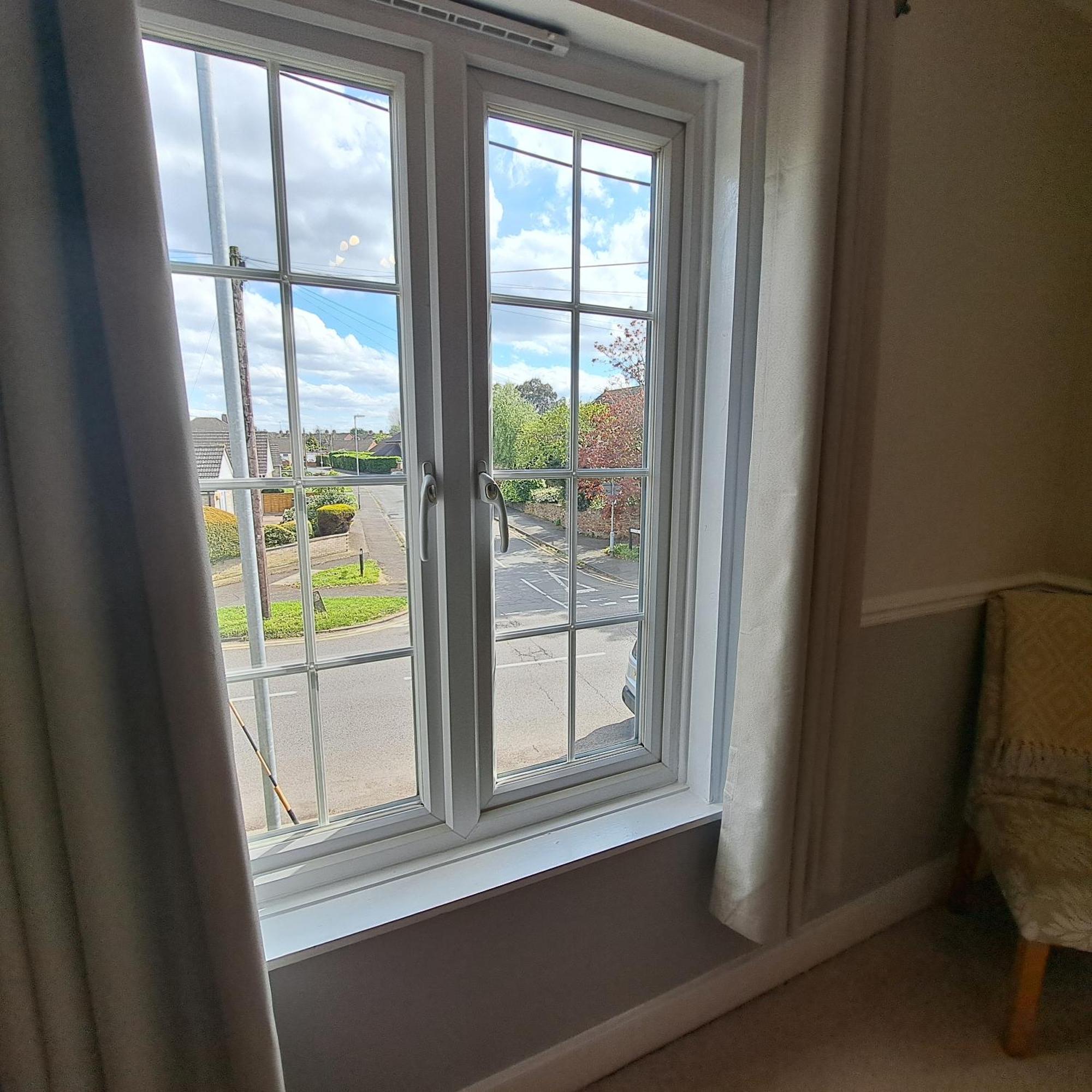 Generous 3 Bed In The Heart Of The Village ハンティンドン エクステリア 写真
